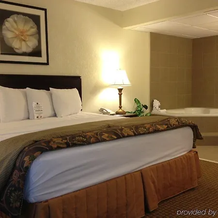 Western Near Opryland Hotel 3*