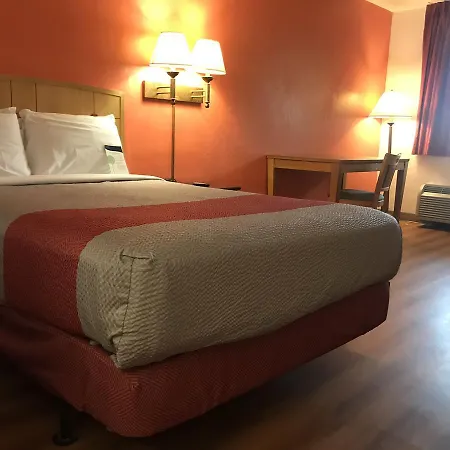Hotel 6-nashville, Tn 2*