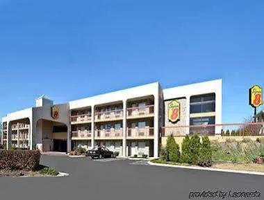 Motel Super 8 By Wyndham Hermitage 2*