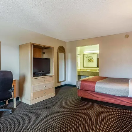 Hotel 6-nashville, Tn Nashville