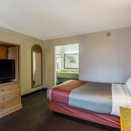 Hotel 6-nashville, Tn