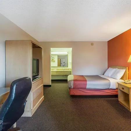 Hotel 6-nashville, Tn Nashville
