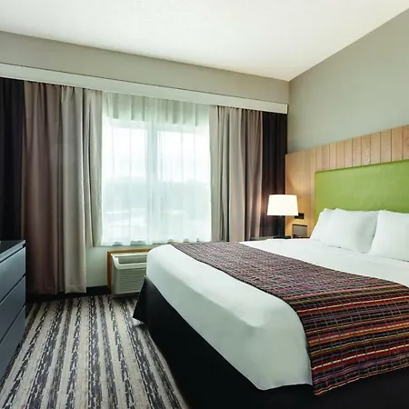 Country & By Radisson, Airport East, Tn 4*