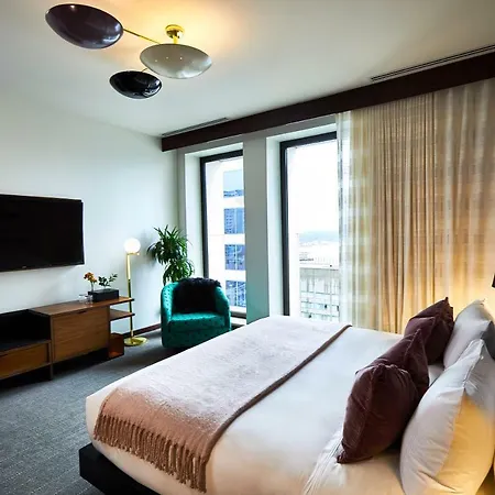 Fairlane Hotel