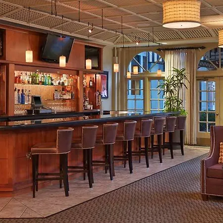 Hotel Sheraton Music Airport