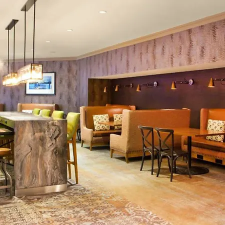 Hotel Doubletree By Hilton Downtown 4*