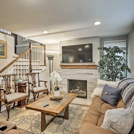 W/ Fire Pit & Yard, 3 Mi To Dwtn * Nashville