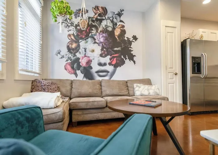 Guitar Groove King Beds Free Pking Near Music Row