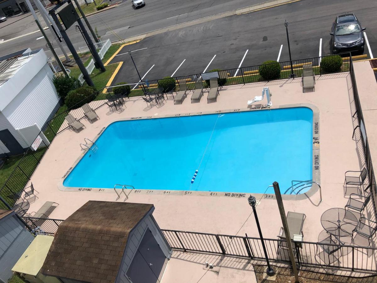Super 8 By Wyndham Downtown Nashville