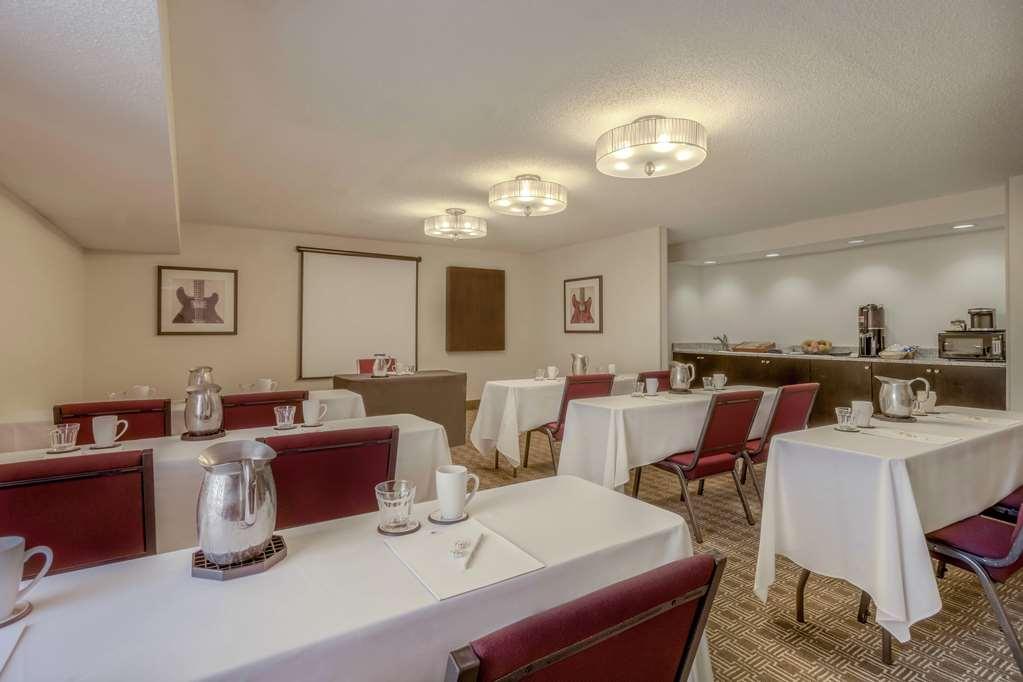 Hotel Doubletree By Hilton Airport
