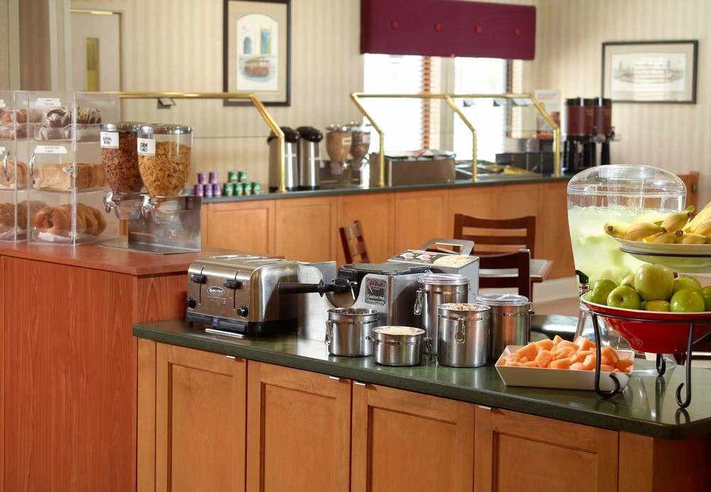 Hotel By Marriott Airport 3*