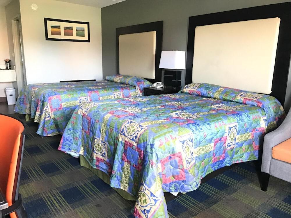 Motel Lotus And