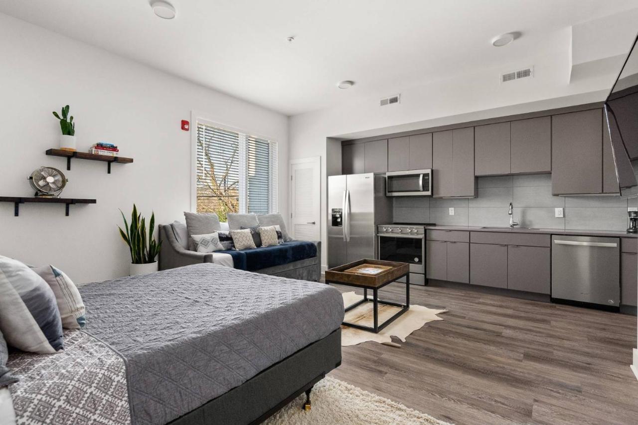 Holiday home Endeavor 202