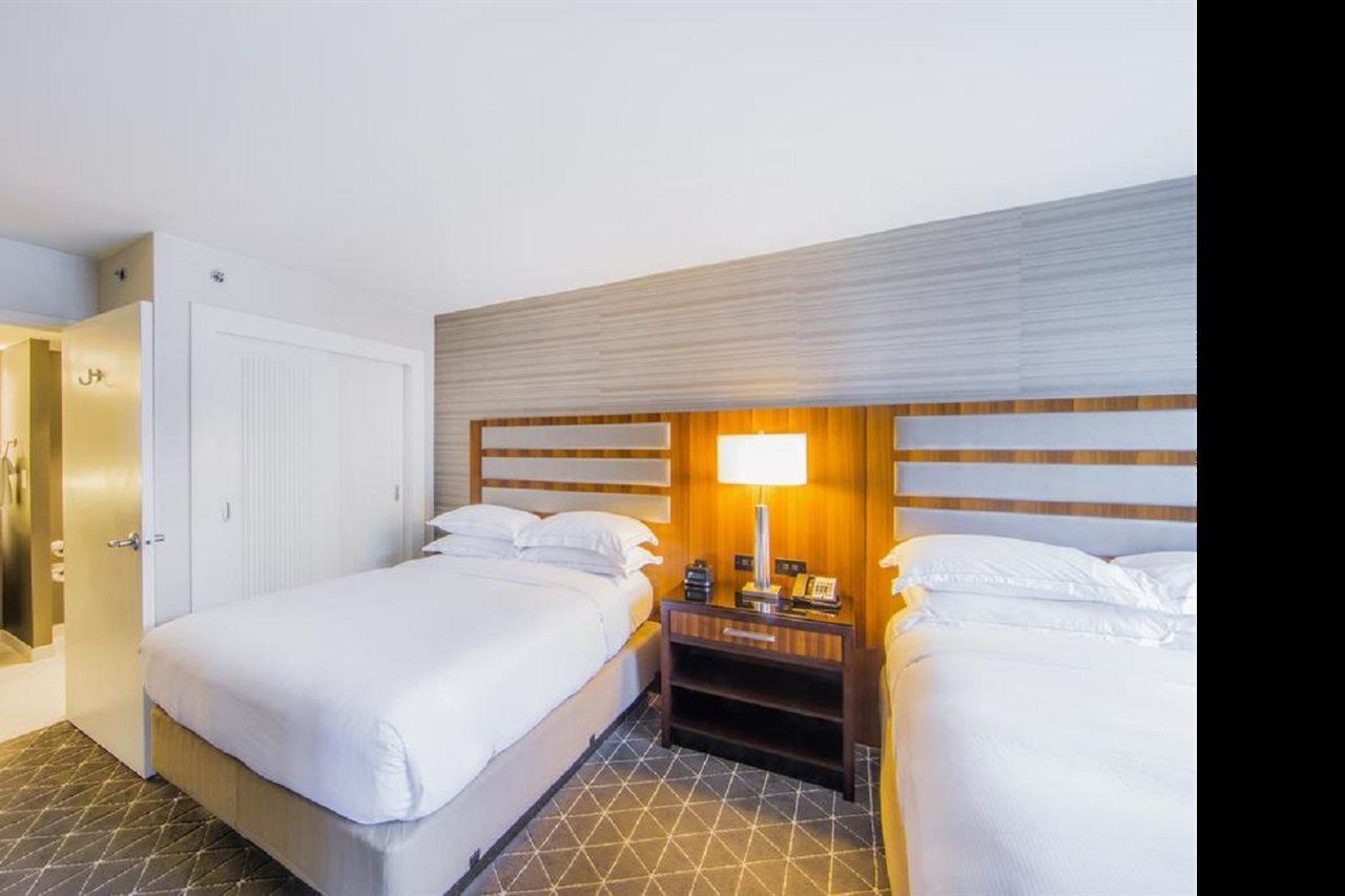 Hotel Hilton Downtown 4*