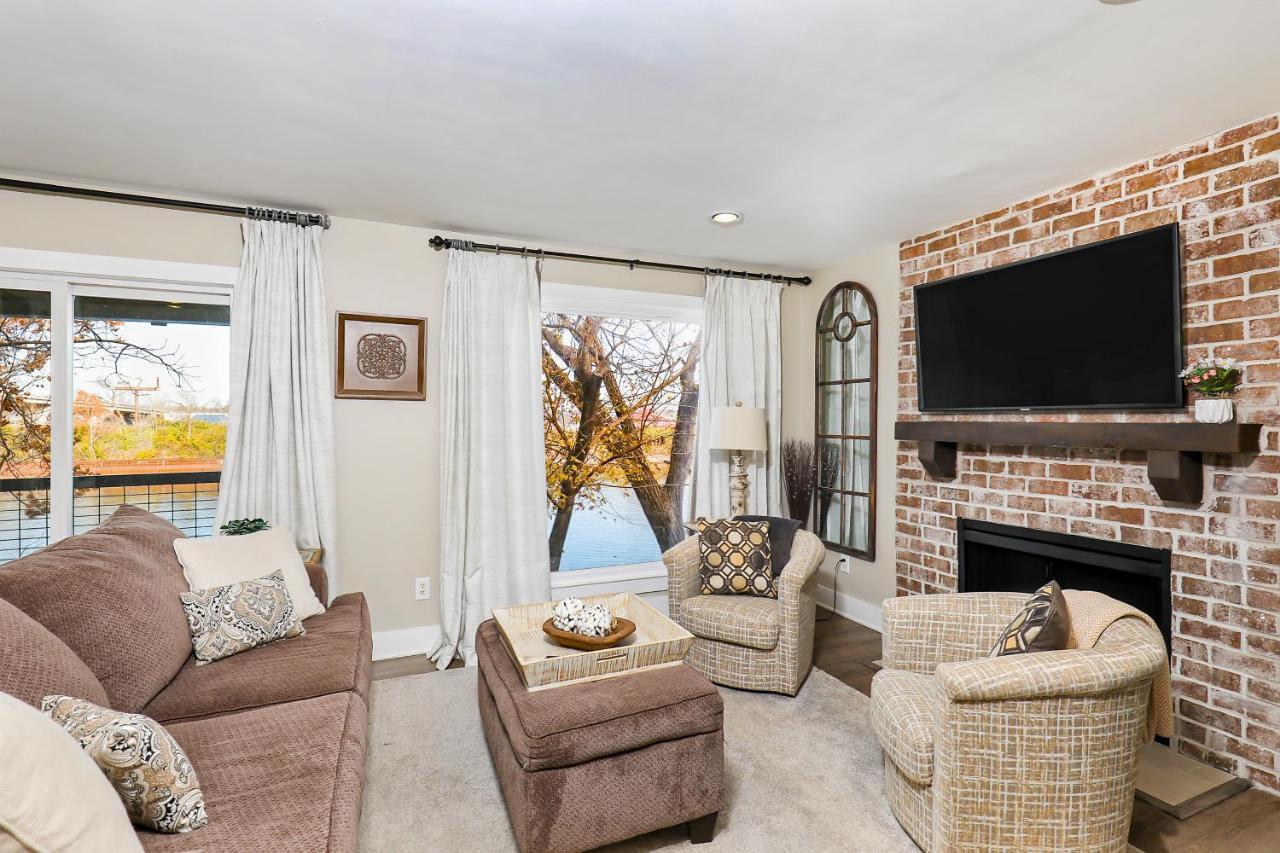 Nashville's Gem Apartment *