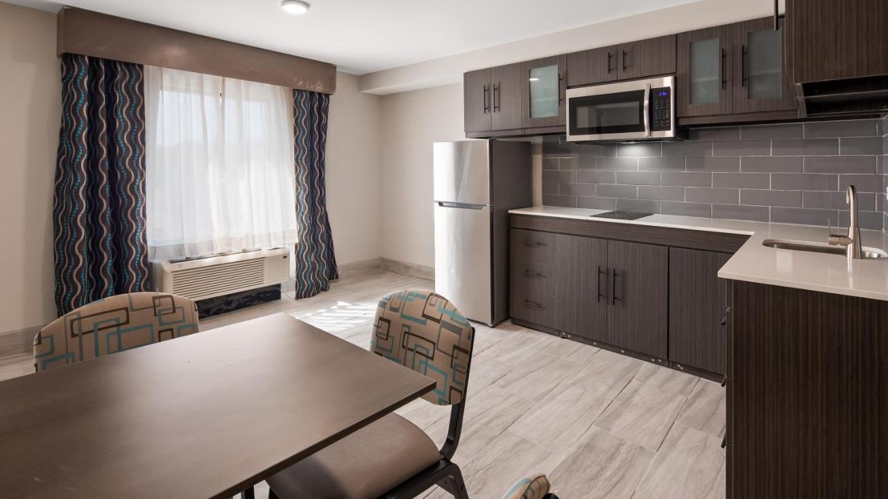 Western Executive Residency