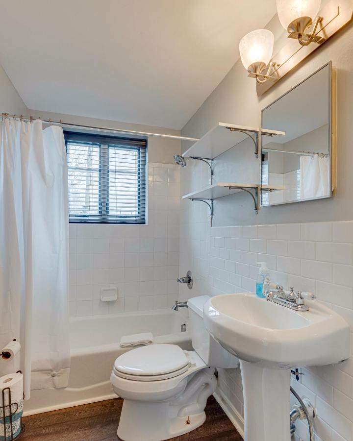 Close To Everything -304 Apartment *