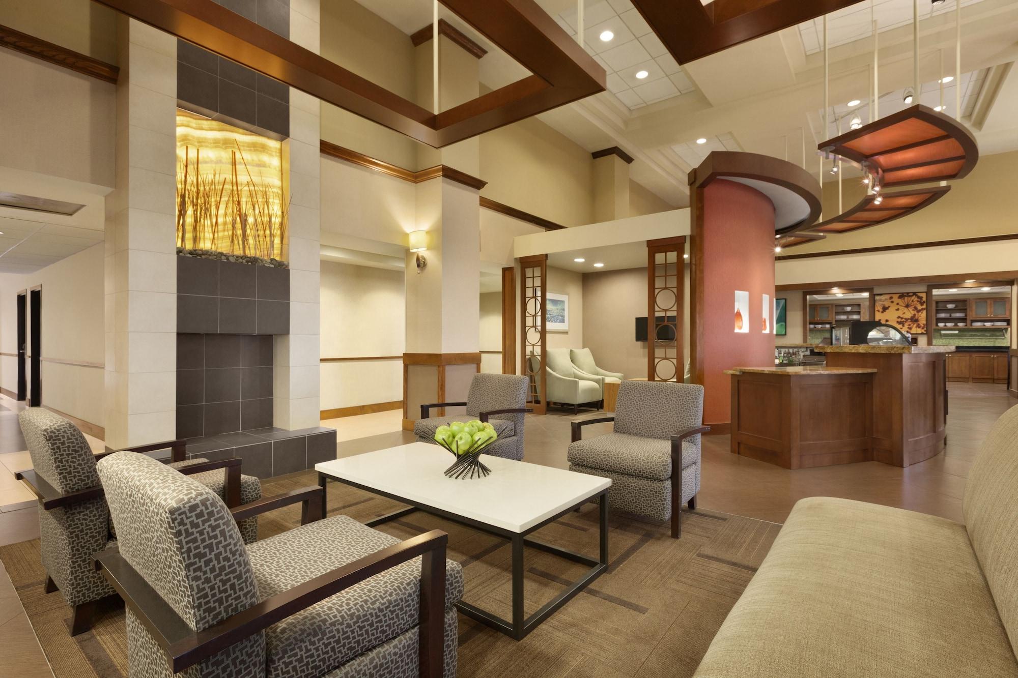 Hyatt Place Airport 3*