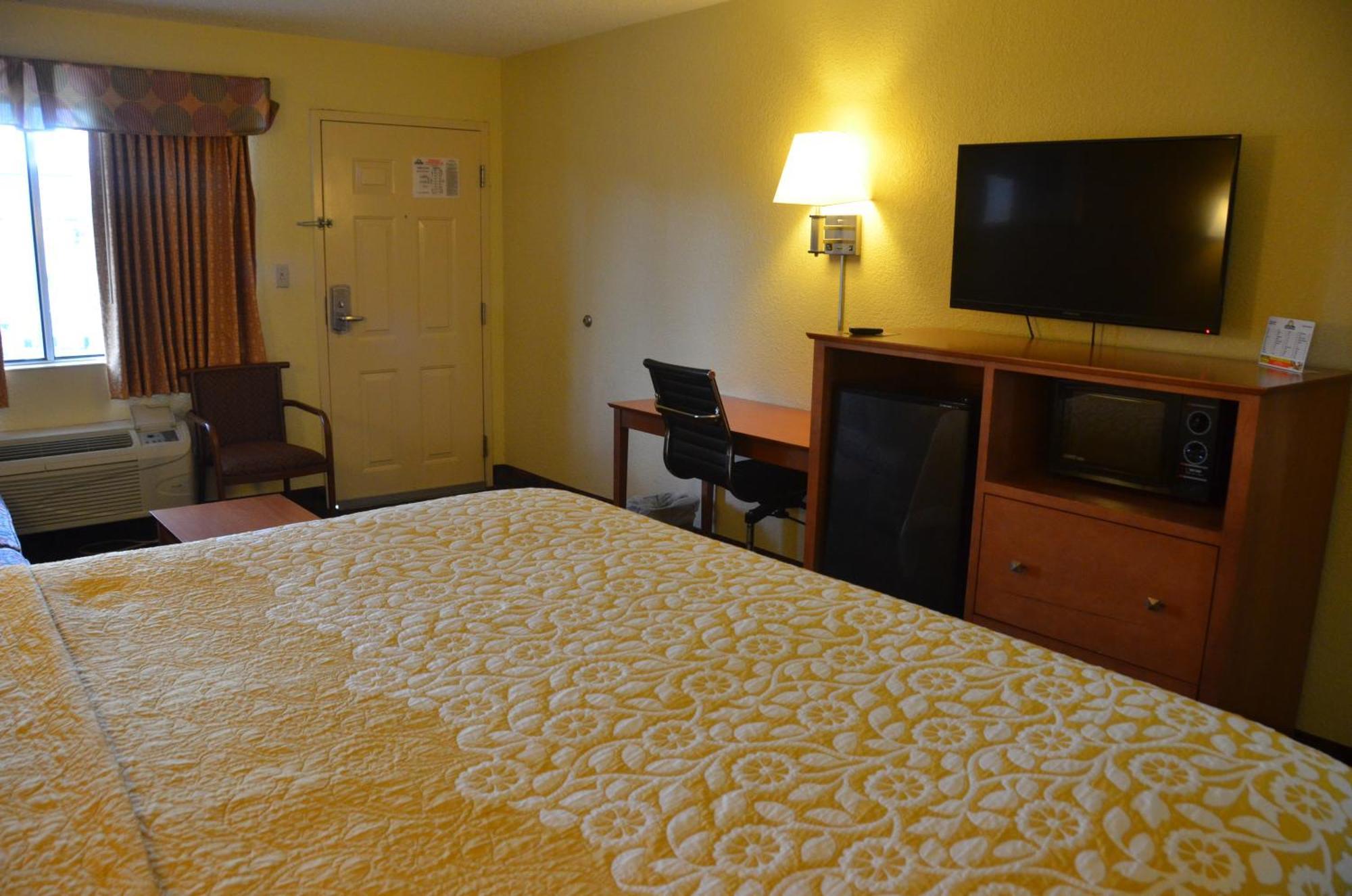 Hotel Days By Wyndham Airport East Nashville
