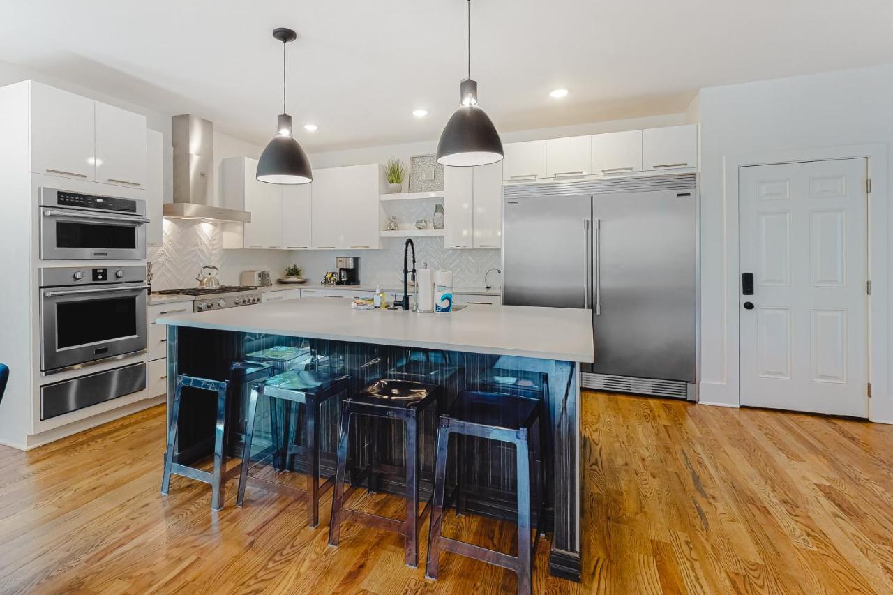 Fantasy Oasis Nashville