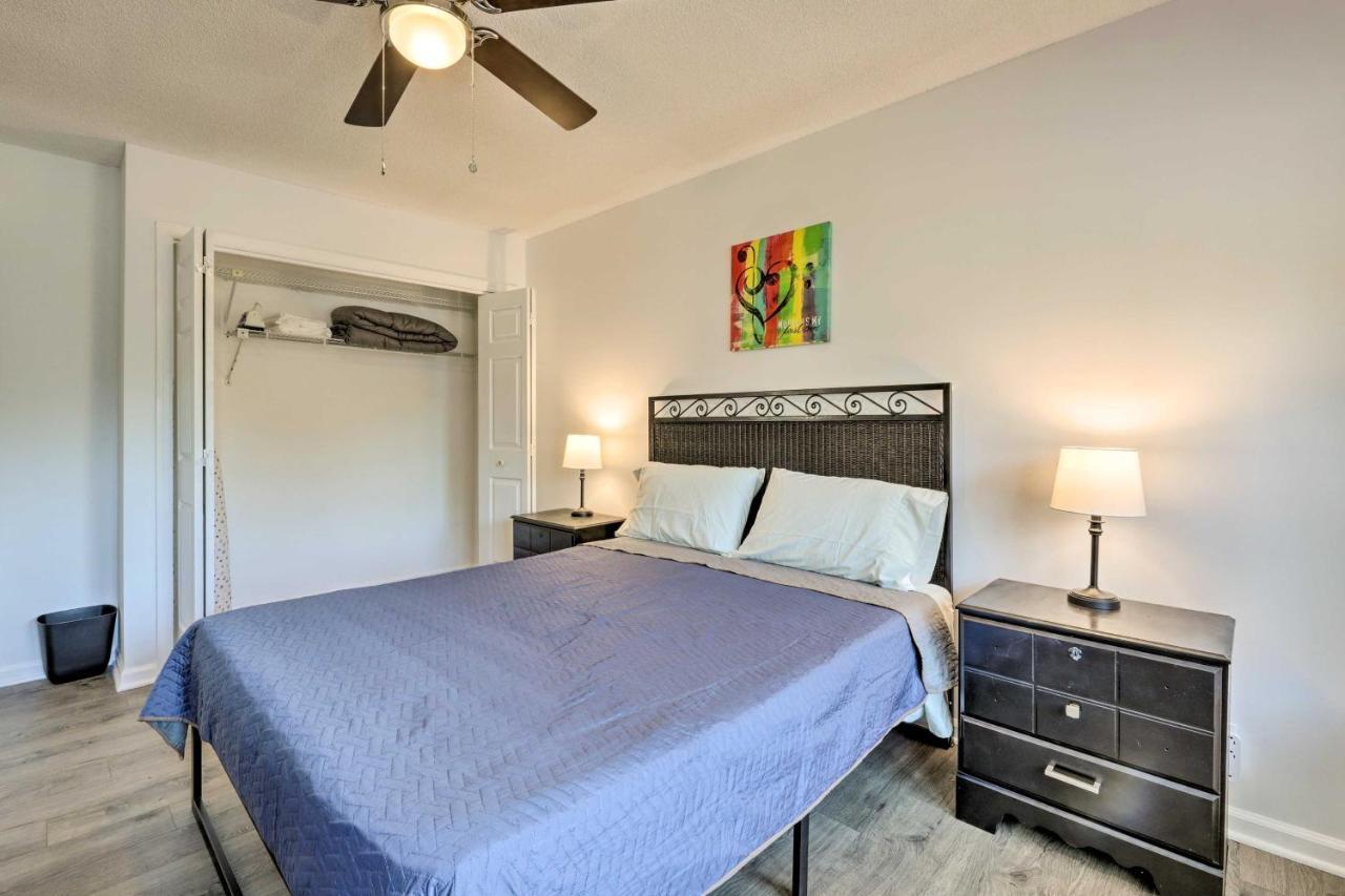 Modern Townhome Large Yard And Deck! Nashville