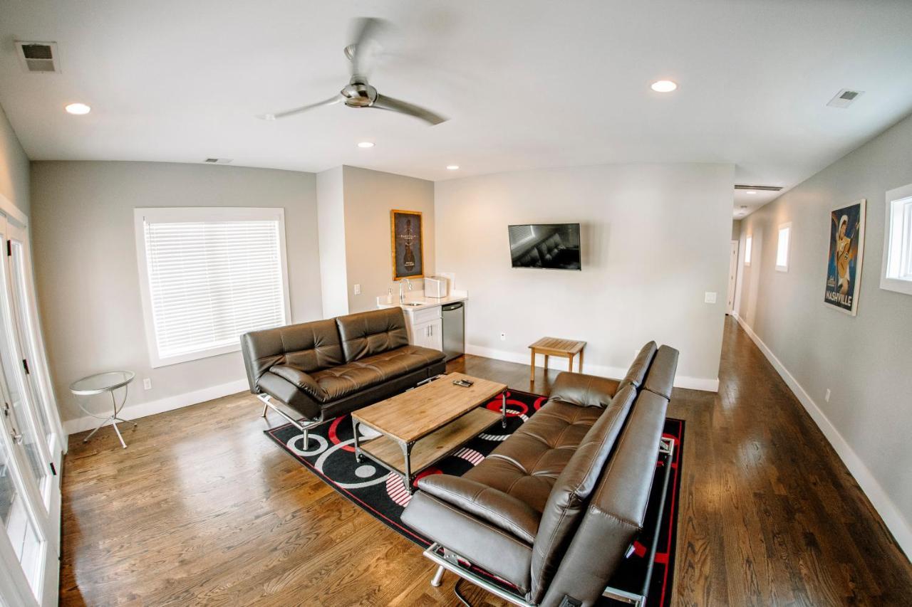 Holiday home Huge4bedr10mintodtownsafe *