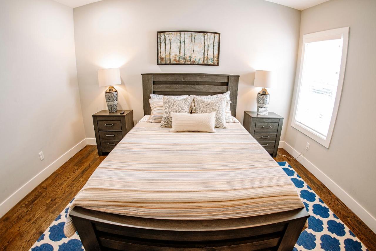 Huge4bedr10mintodtownsafe * Nashville