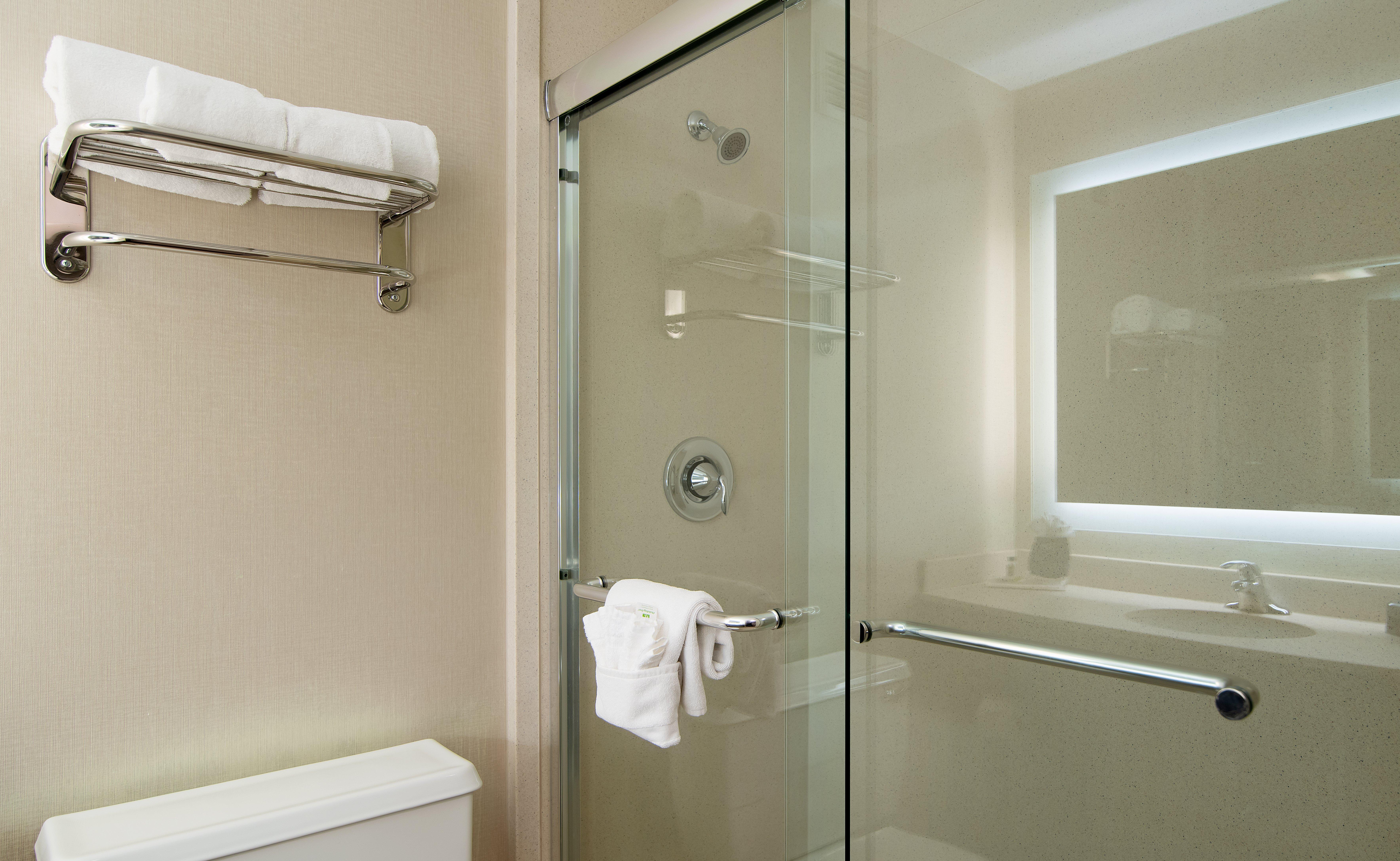 Holiday Vanderbilt By Ihg Hotel