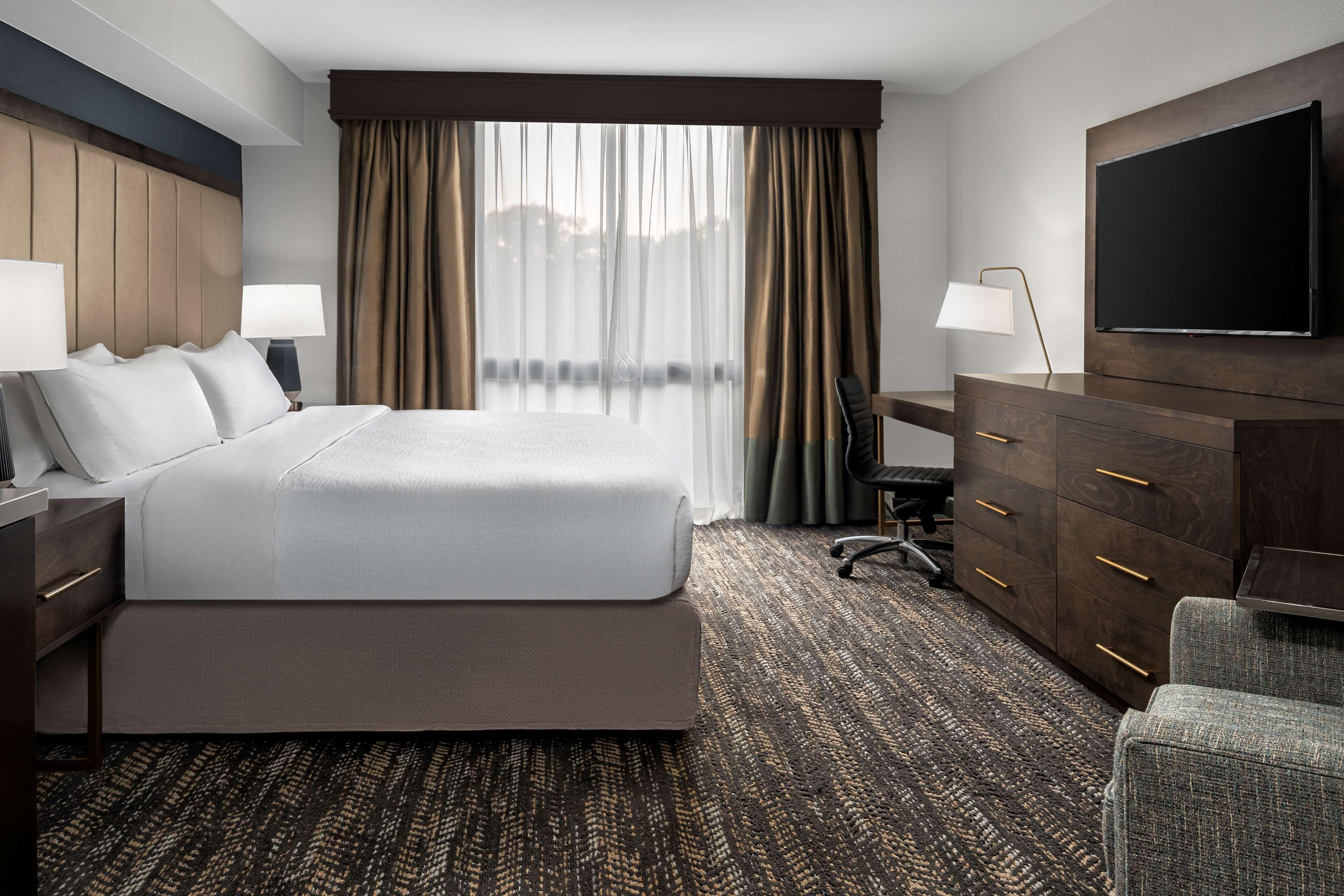 Embassy By Hilton Airport Nashville