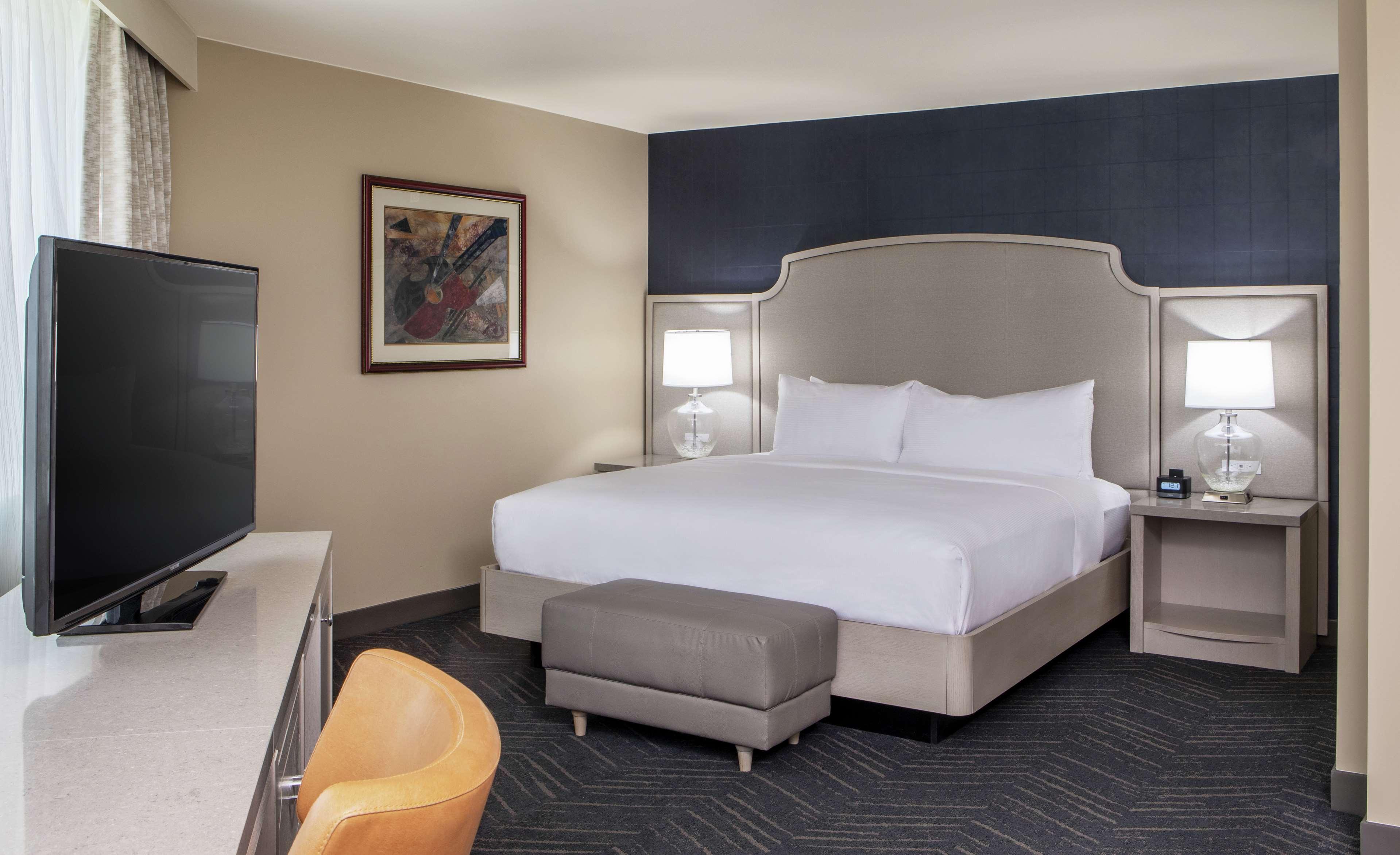 Doubletree By Hilton Downtown Hotel