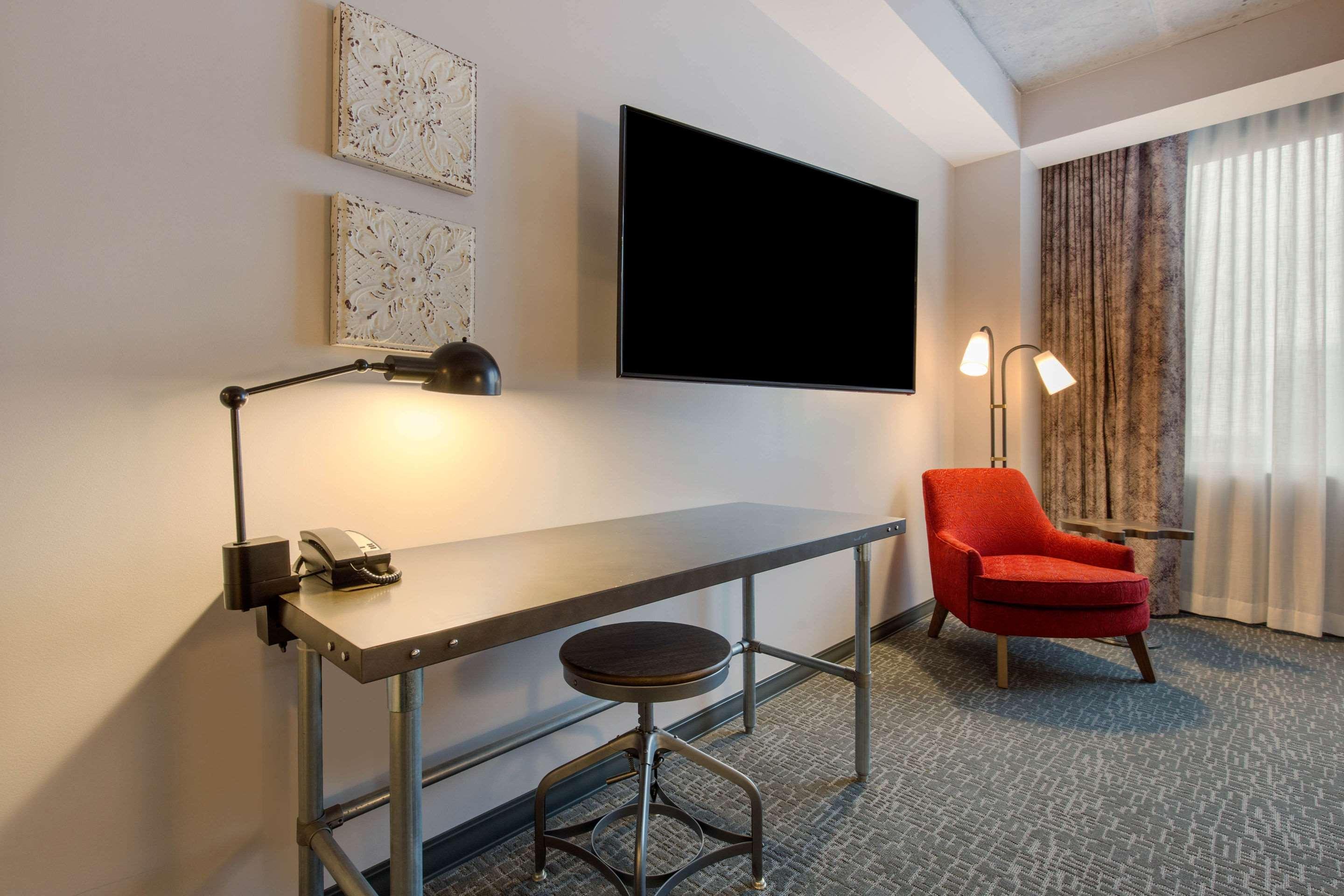 Hotel Cambria Downtown