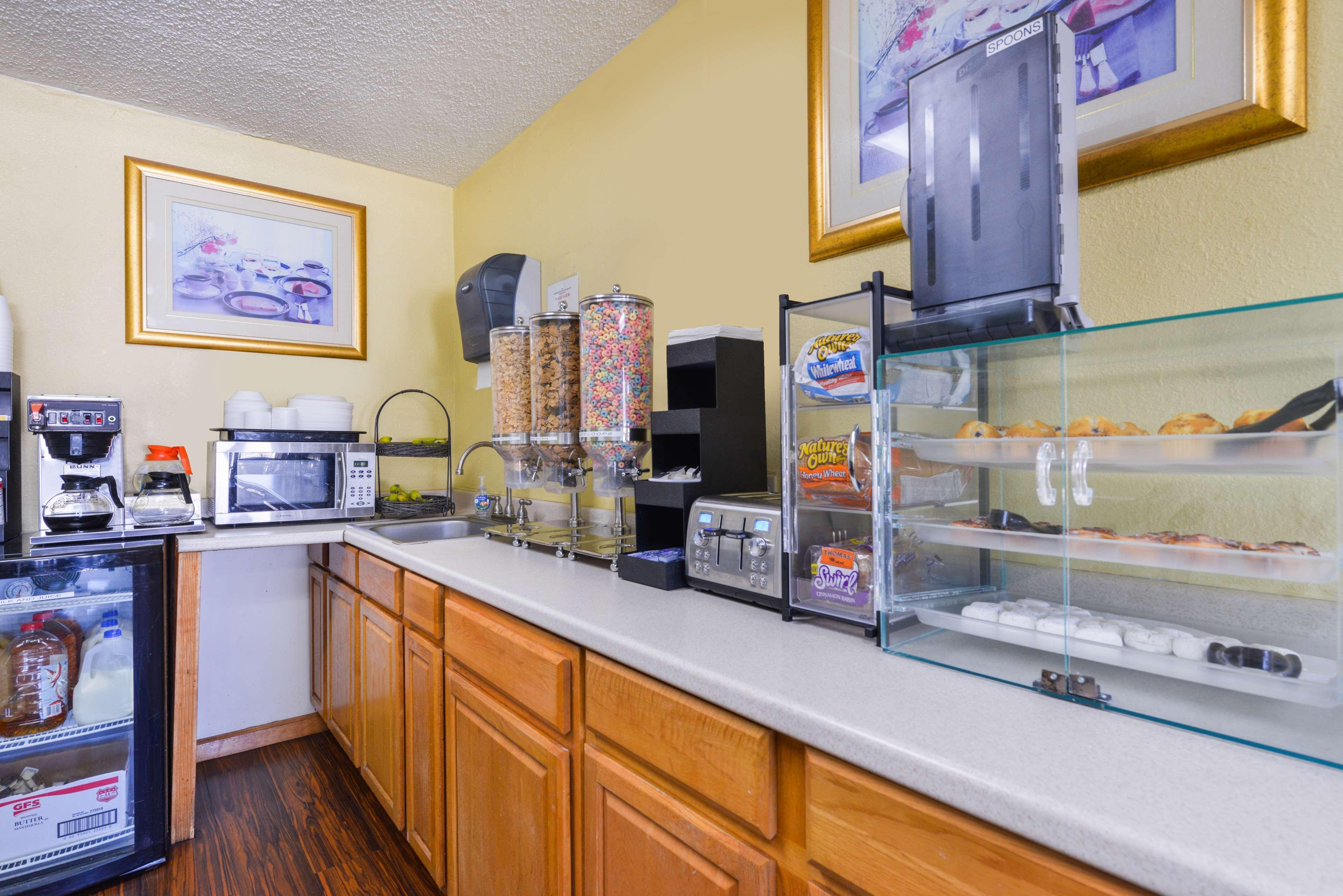 Americas Best Value Inn-nashville/airport South