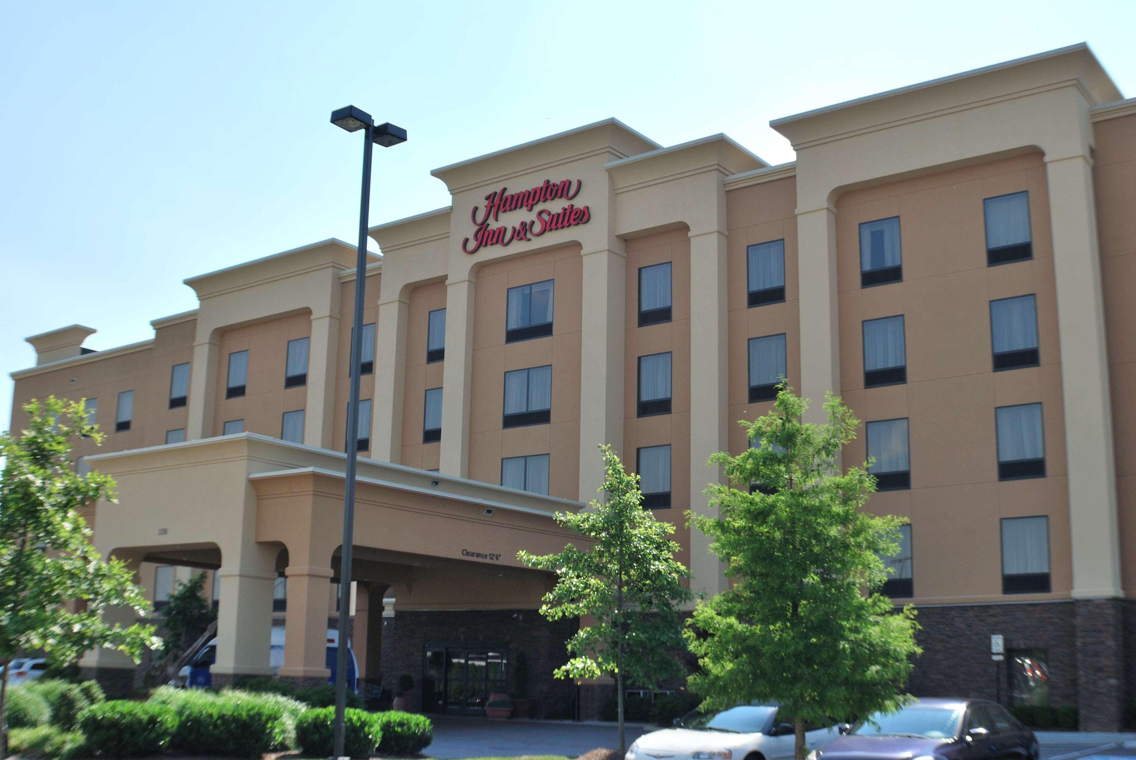 Hampton & At Opryland Hotel 3*