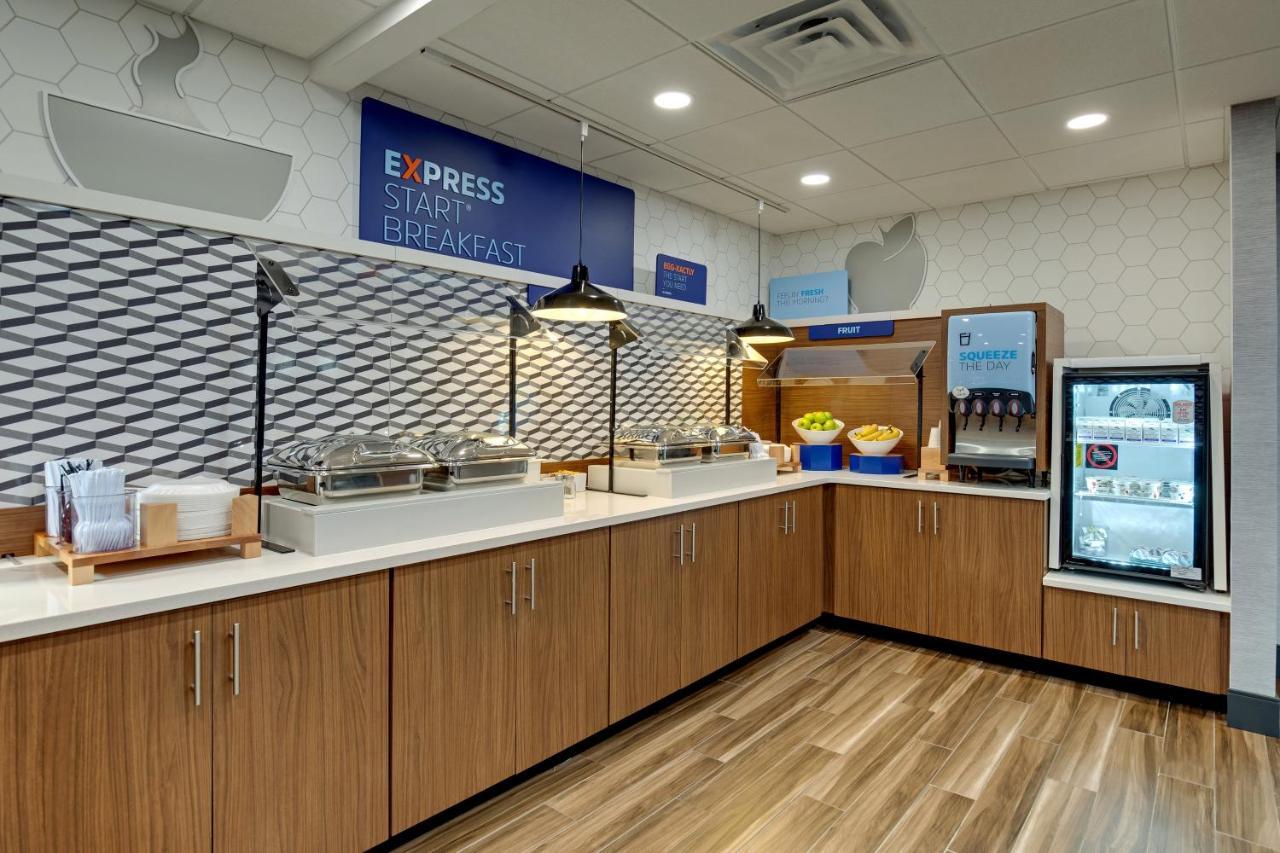 Hotel Express Nashville-opryland By Ihg