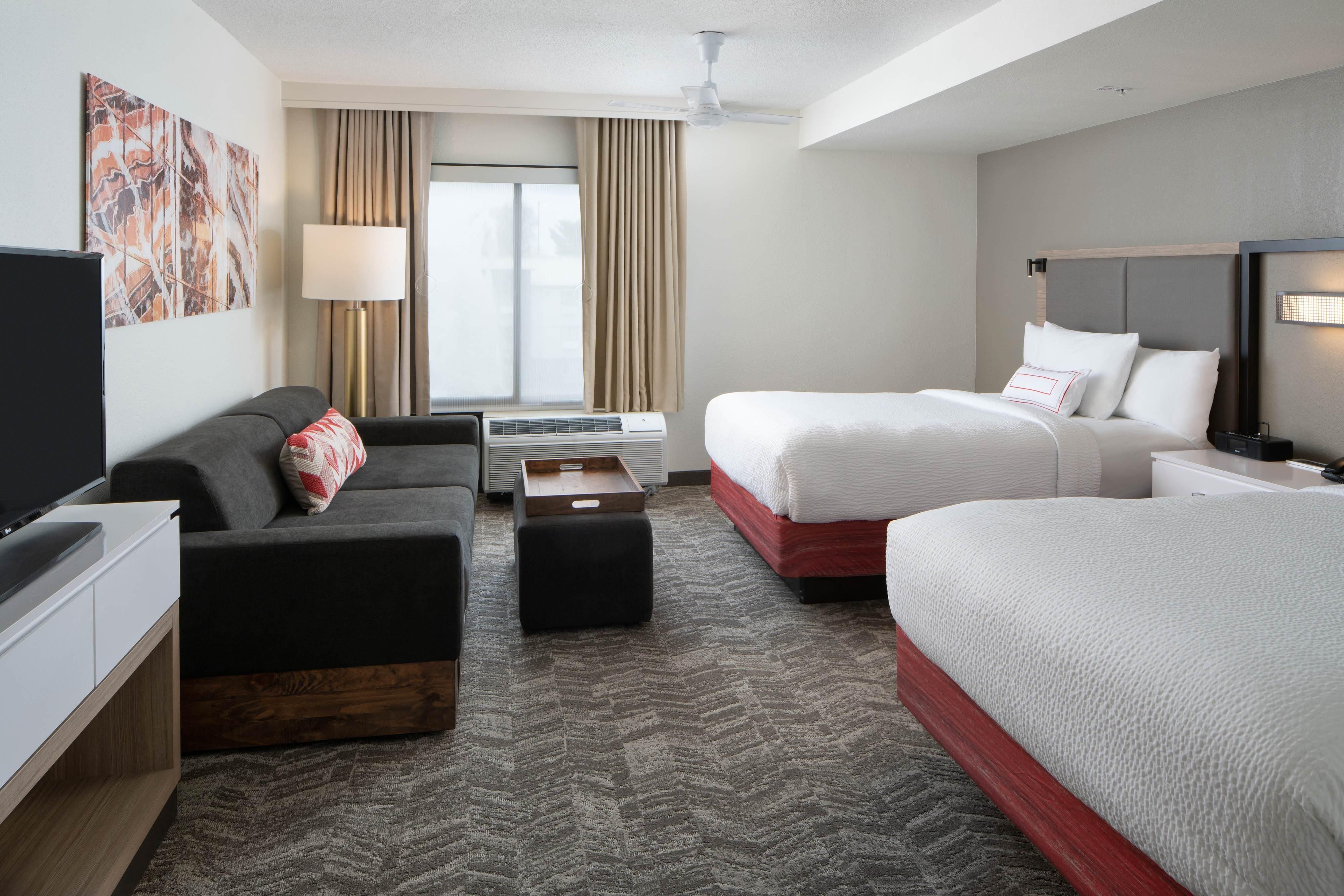 Sonesta Select Airport Hotel