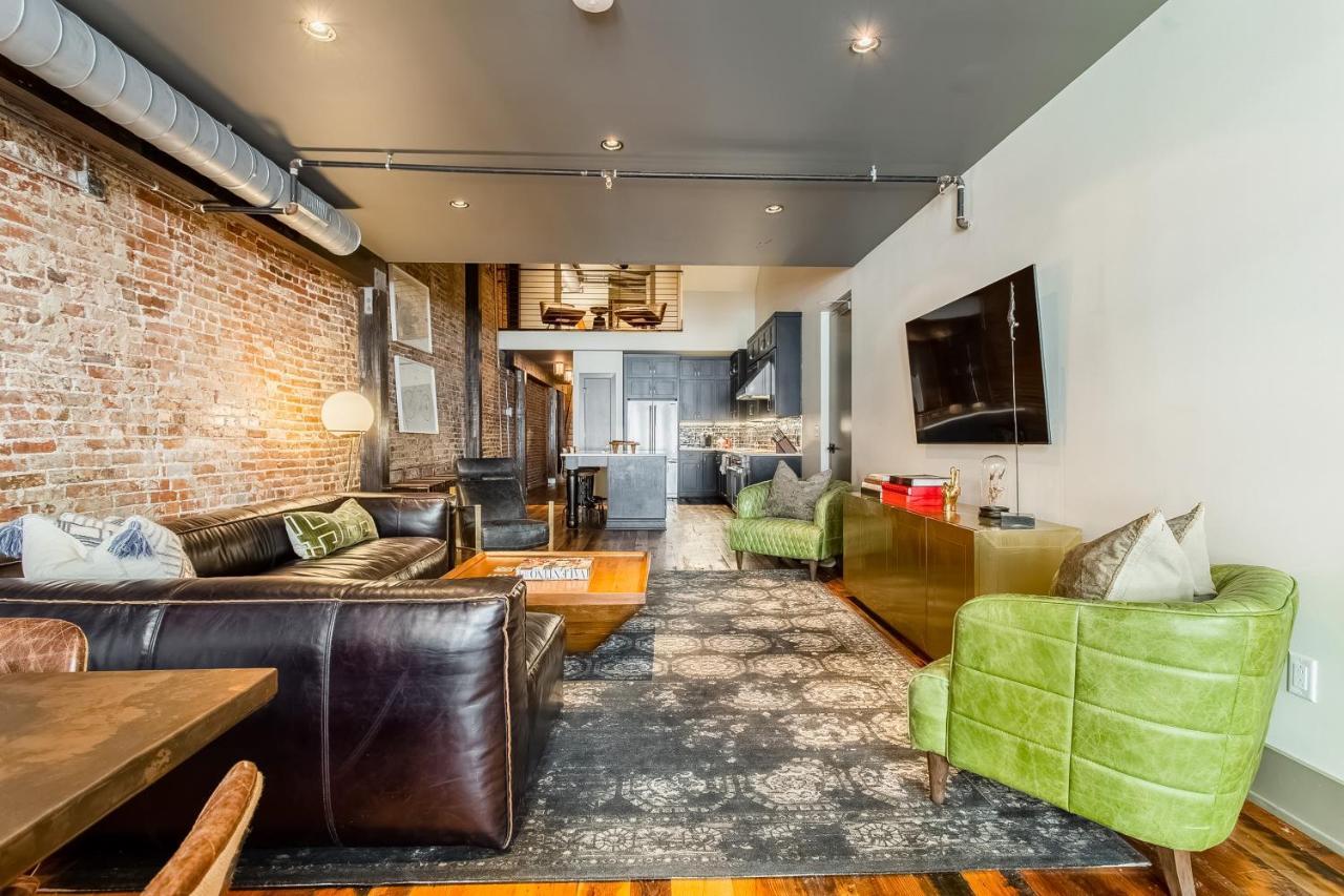 Tasteful Loft Apartment *