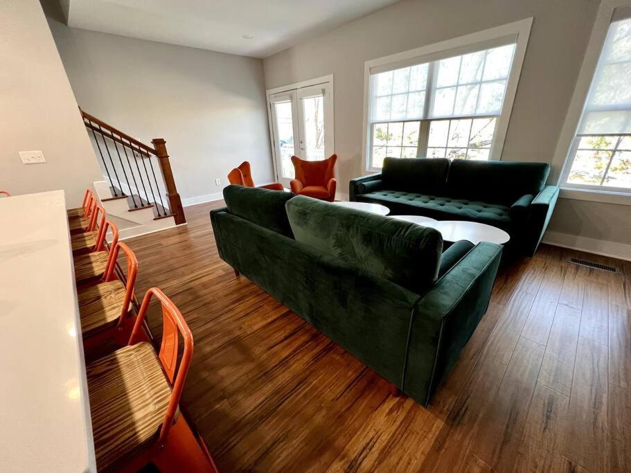 Jink Hippies And Cowboys - 7 Beds - Sleeps 10 Nashville