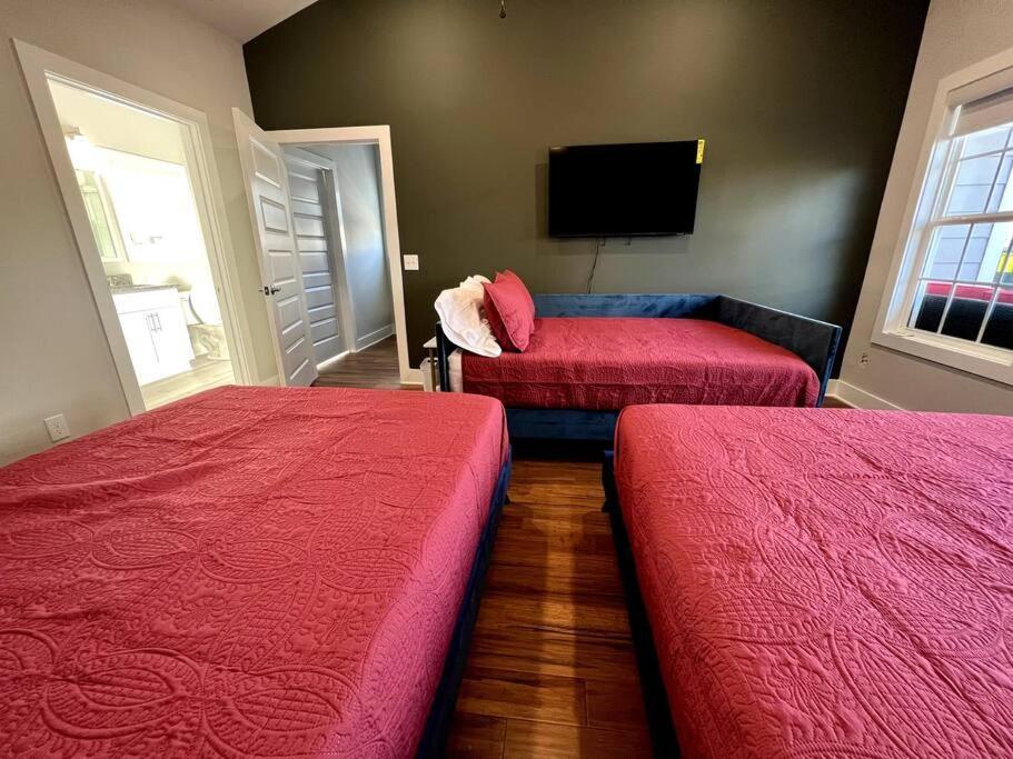 Holiday home Jink Hippies And Cowboys - 7 Beds - Sleeps 10 Nashville