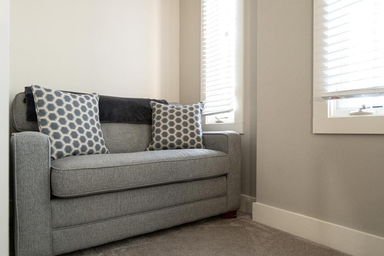 Stunning Minutes From Broadway Nashville