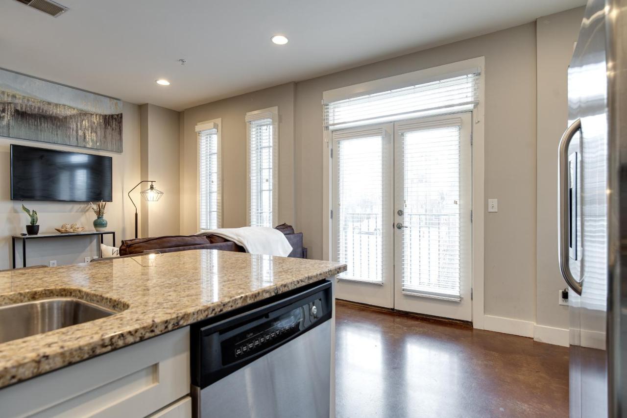 Apartment Stunning Minutes From Broadway *