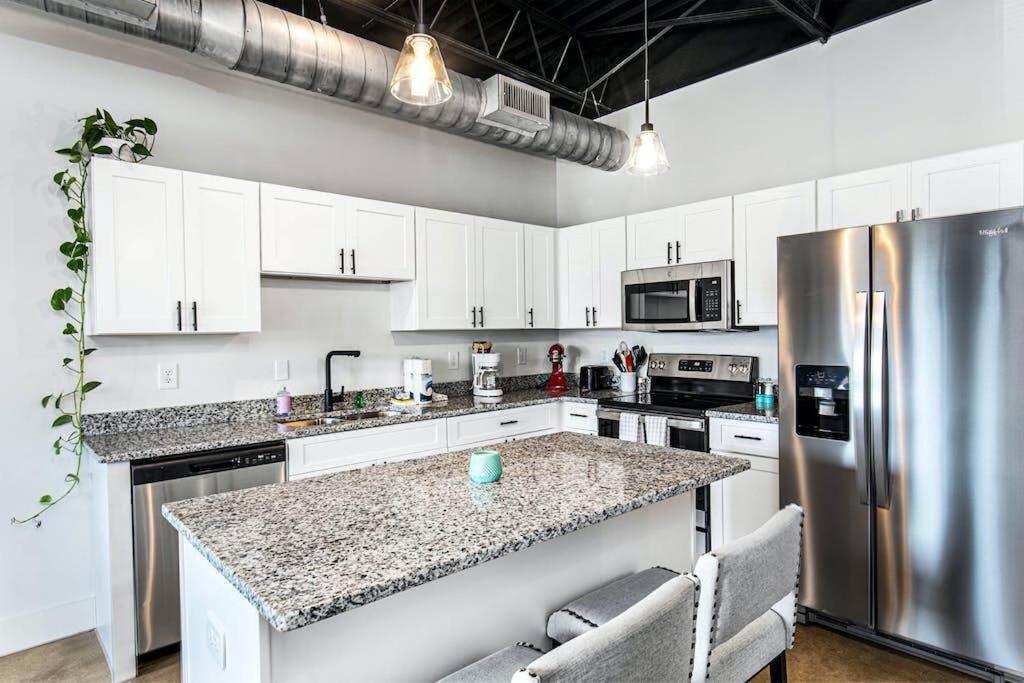 Brand New Near Downtown Nash W Washer Dryer Apartment Nashville