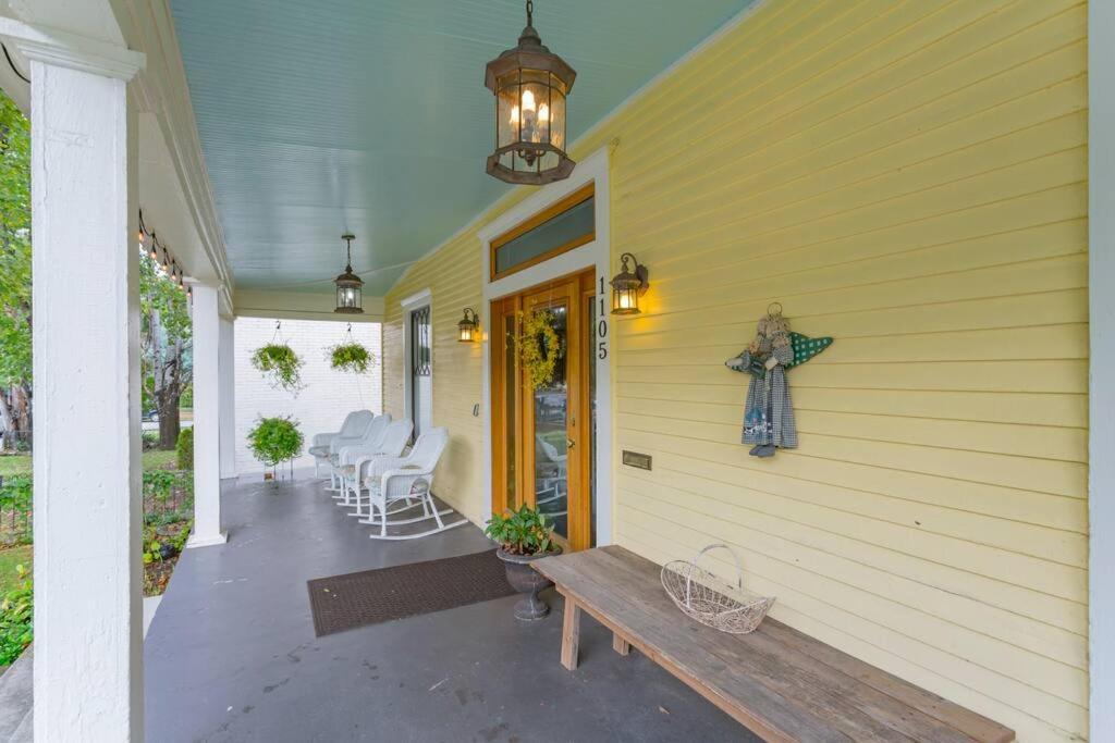 Captain's Quarters East Nashville, Tn * Nashville