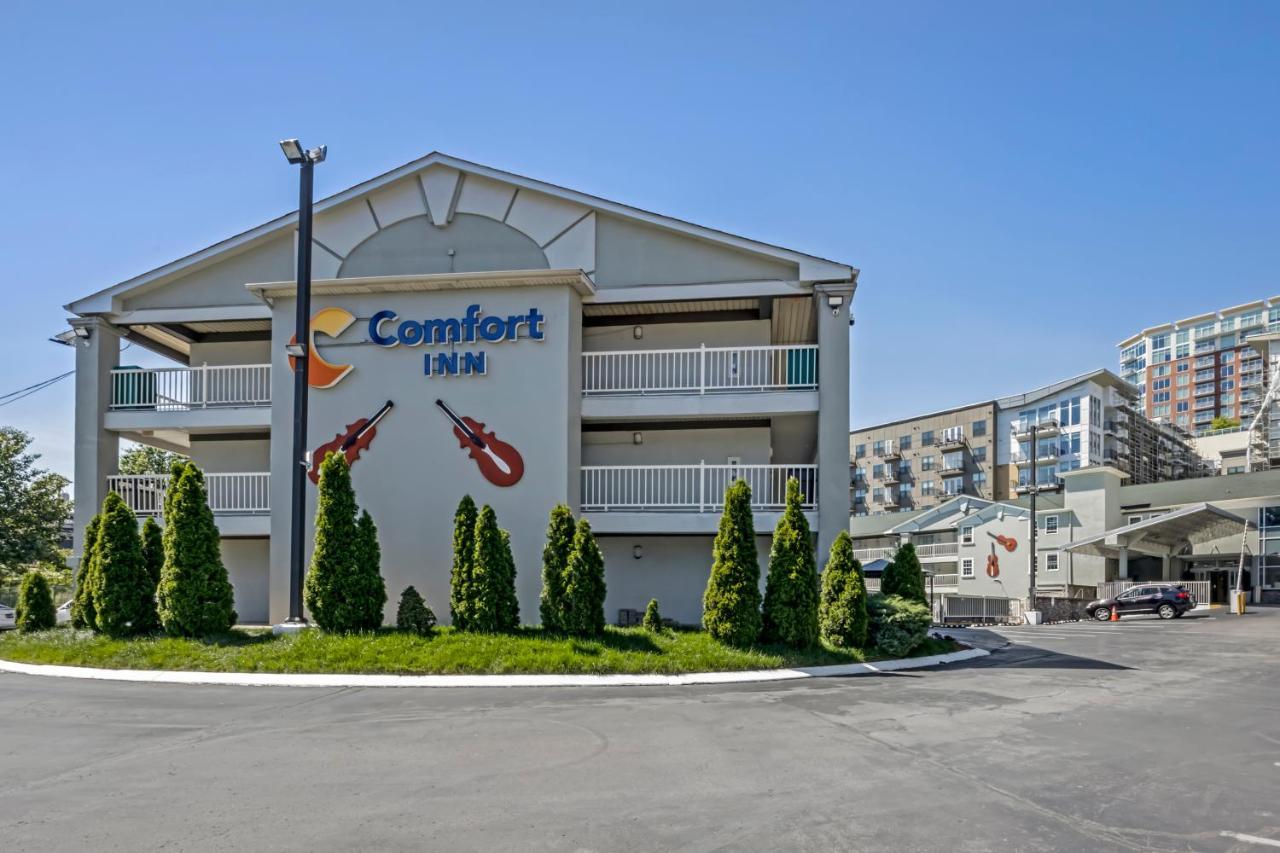 Comfort Downtown - Music Center 3*