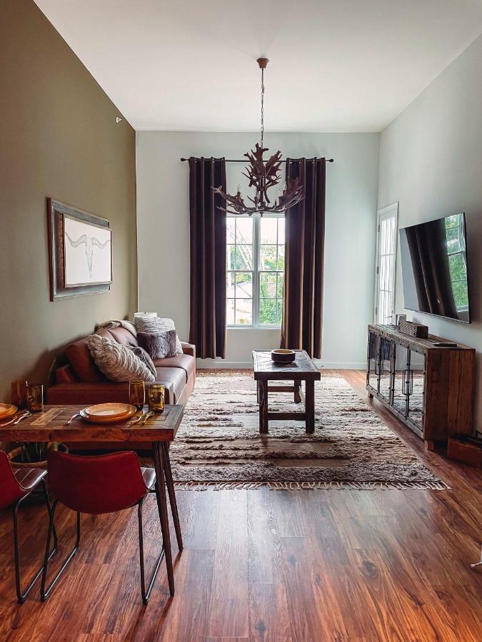 Rustic Chic - Boutique Luxe Near Broadway * Nashville
