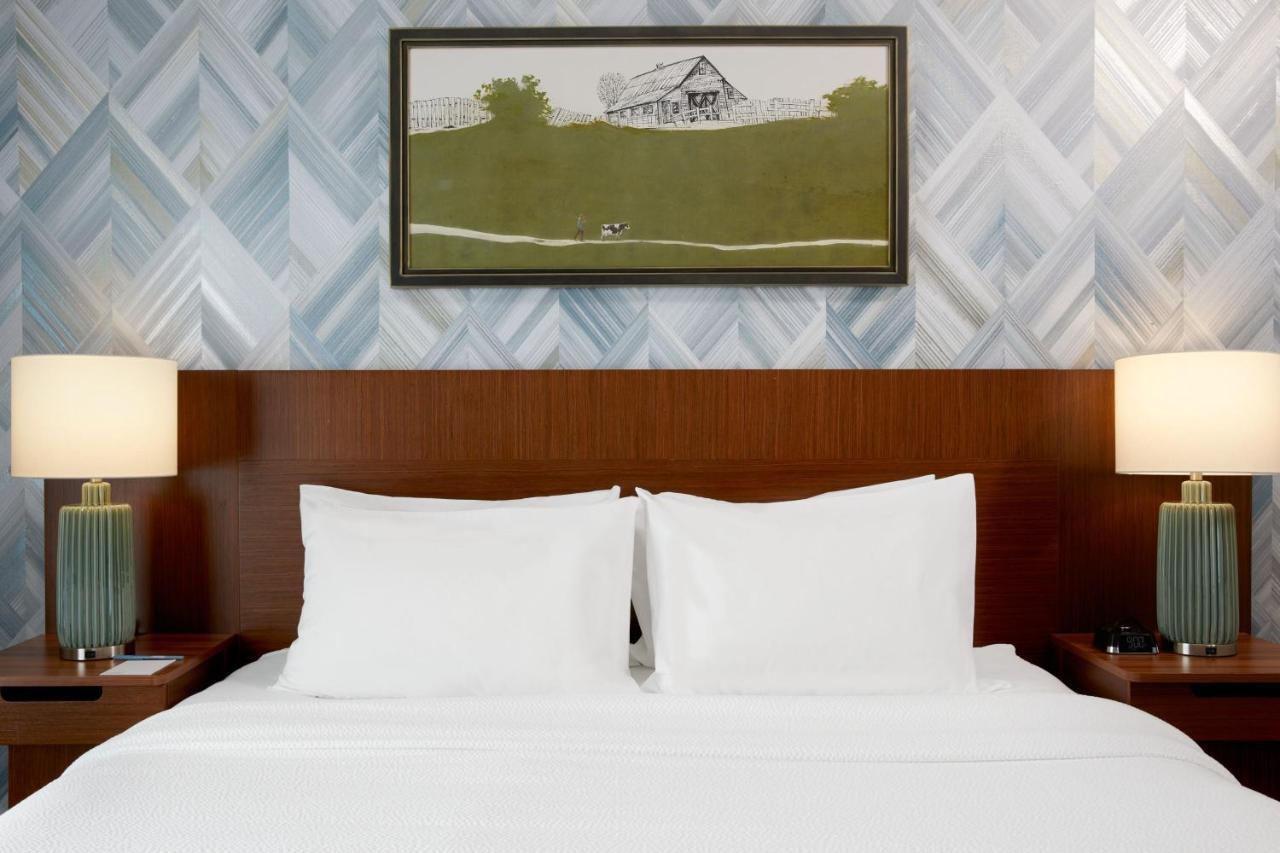 Fairfield And By Marriott Downtown/the Gulch Hotel 3*