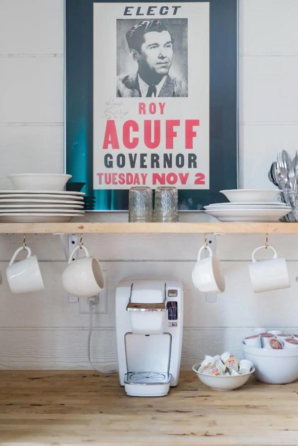 Hip, Cozy With A Fire Pit In Cleveland Park * Nashville