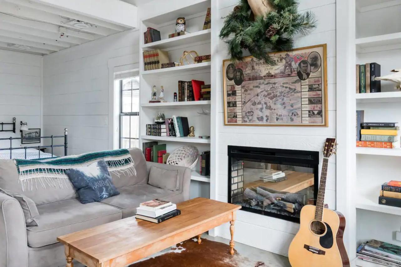 Hip, Cozy With A Fire Pit In Cleveland Park *