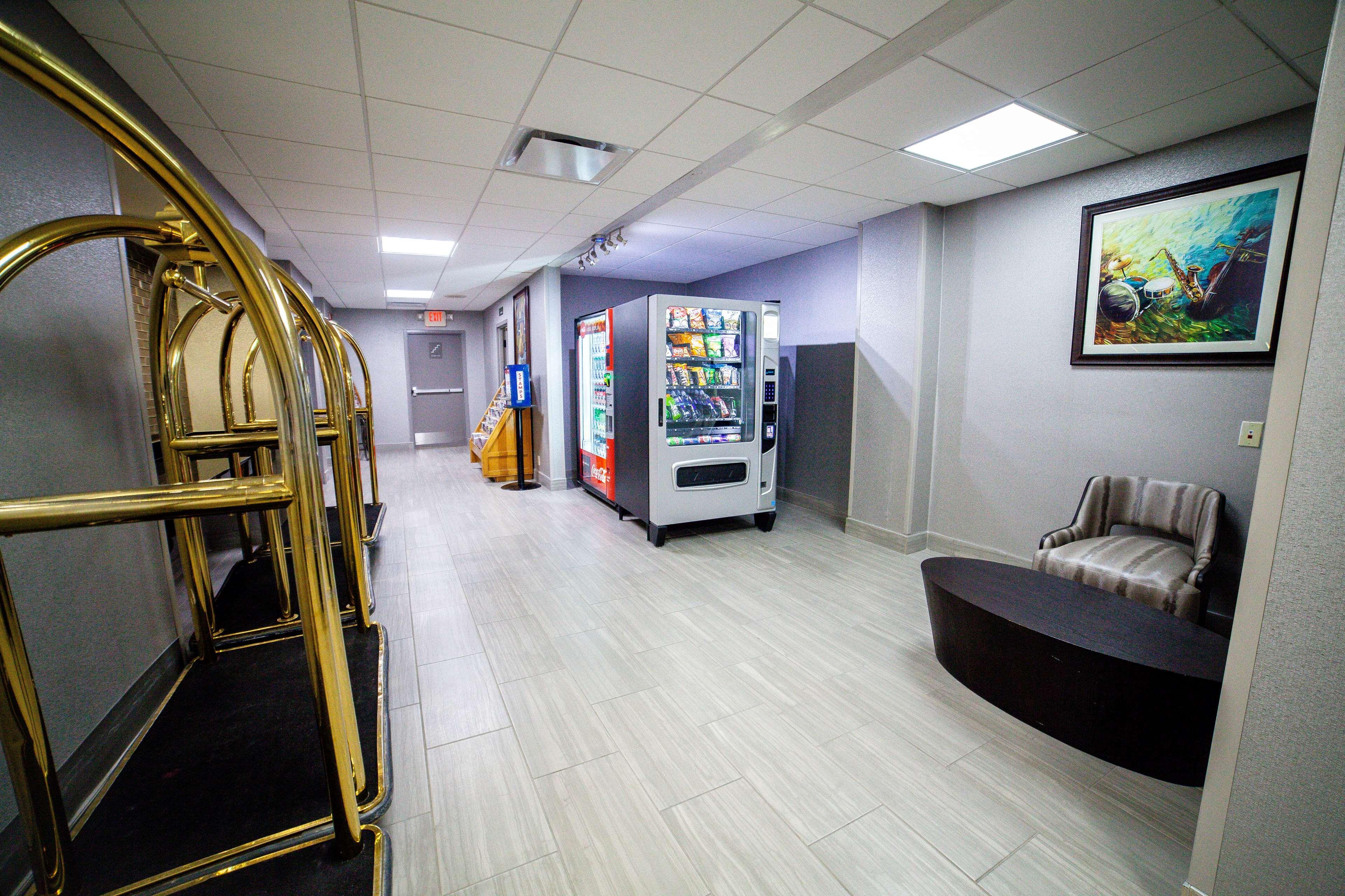 Western Downtown Music Row Hotel Nashville