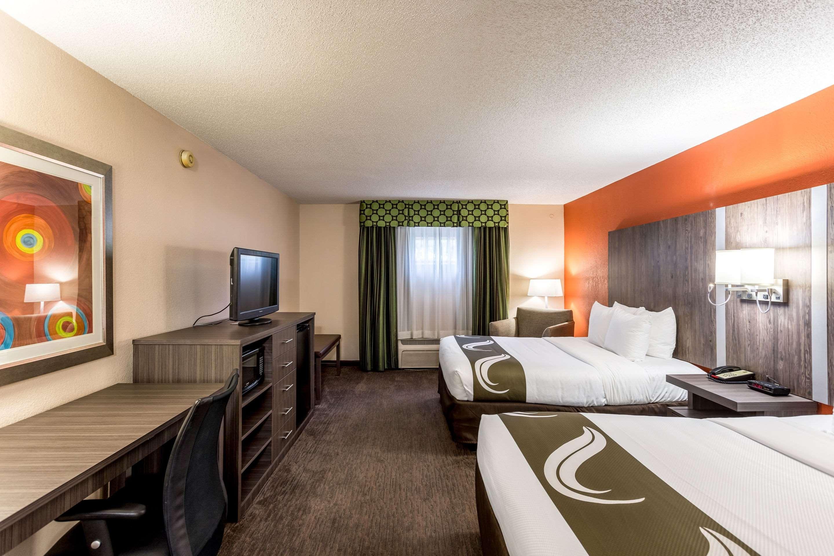 Comfort & Downtown - Stadium Nashville