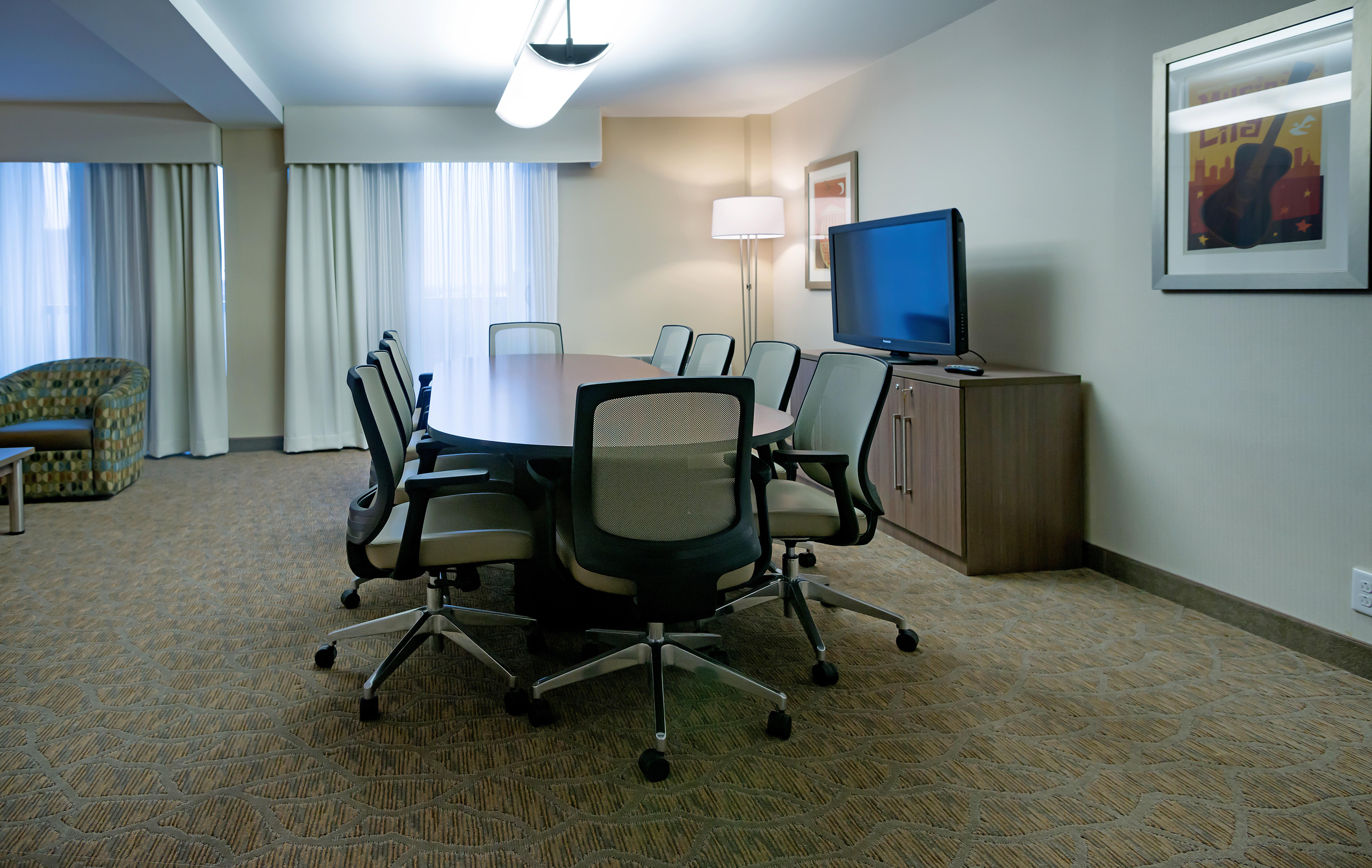 Holiday Vanderbilt By Ihg Hotel